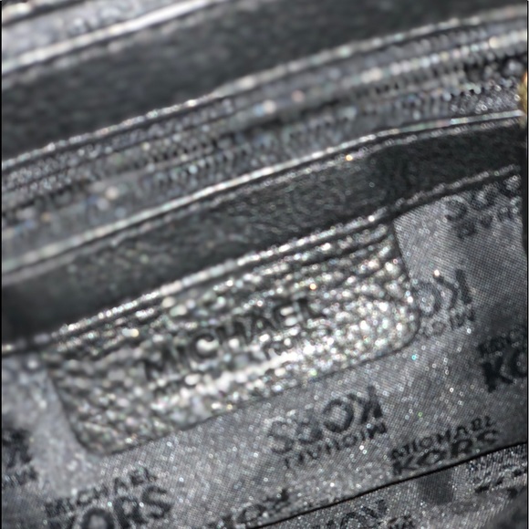 Perfect, barely worn LEATHER Michael KORS BAG - Picture 2 of 8